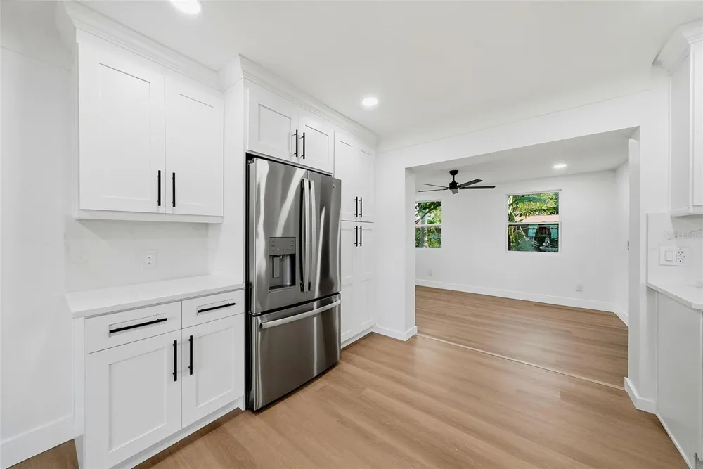 6212 42 AVENUE St Petersburg, FL 33709