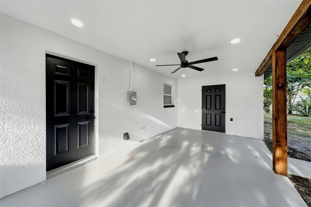 6212 42 AVENUE St Petersburg, FL 33709