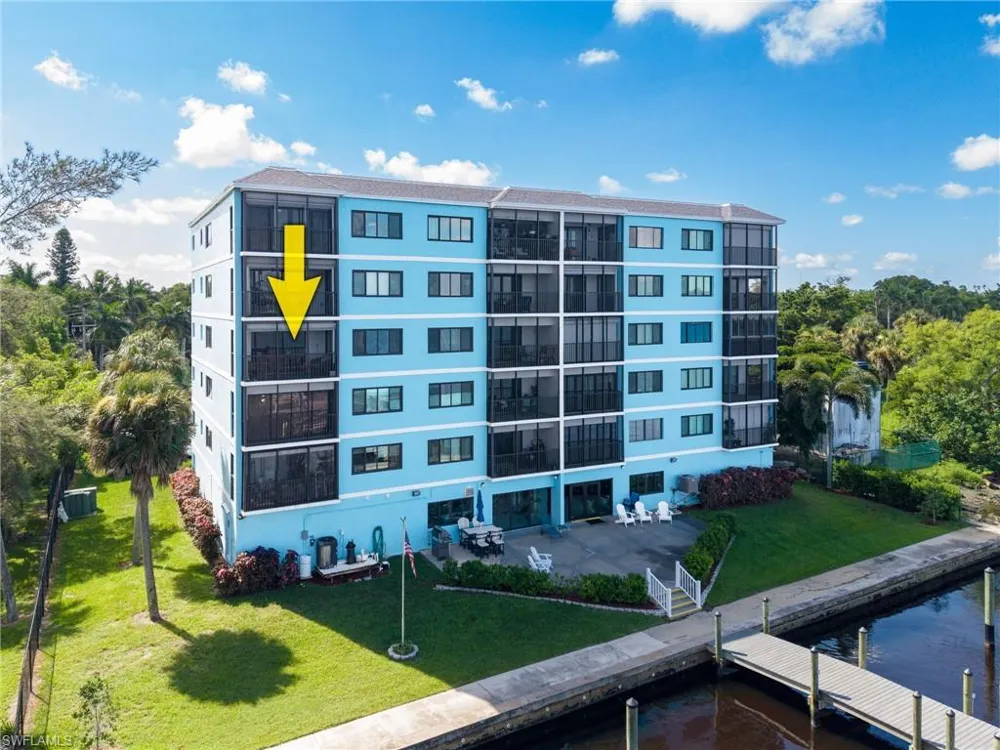 2711 First Street #304 Fort Myers, FL 33916