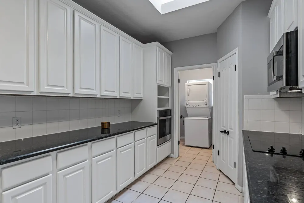 4096 Outpost Trace Lago Vista, TX 78645