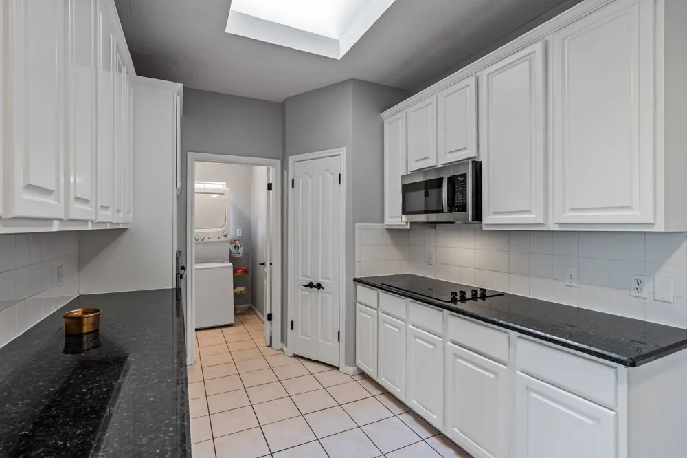 4096 Outpost Trace Lago Vista, TX 78645
