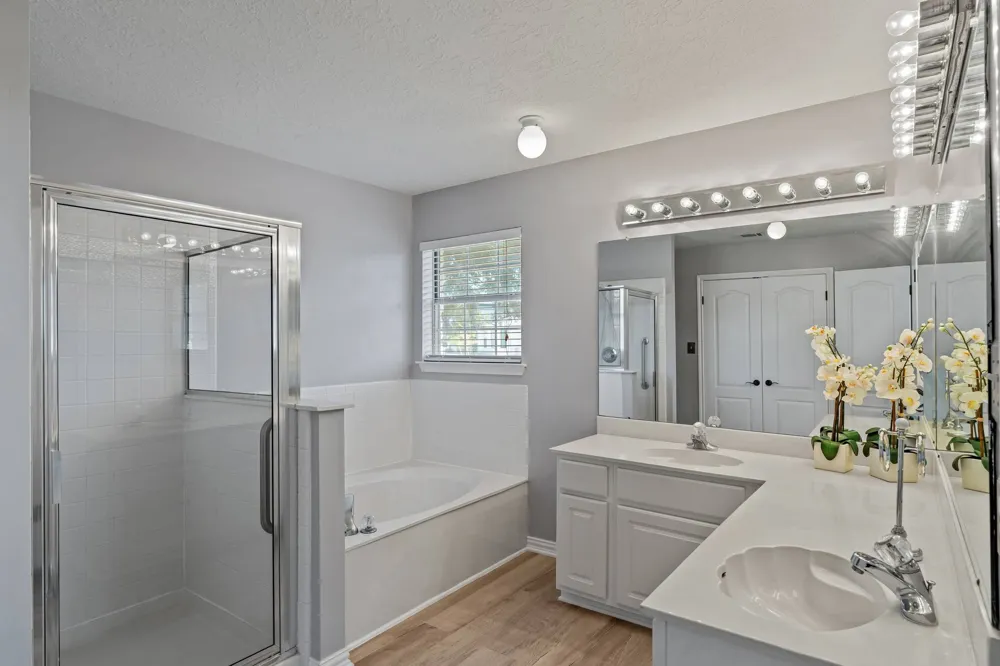 4096 Outpost Trace Lago Vista, TX 78645