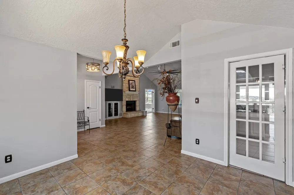 4096 Outpost Trace Lago Vista, TX 78645