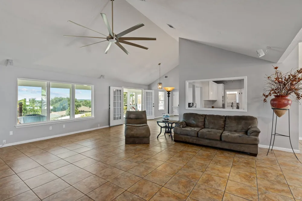 4096 Outpost Trace Lago Vista, TX 78645