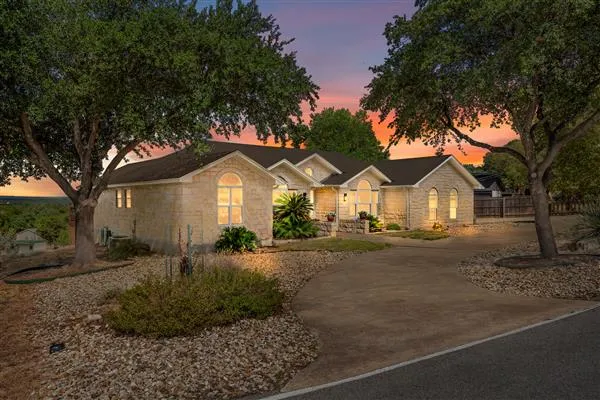 4096 Outpost Trace Lago Vista, TX 78645