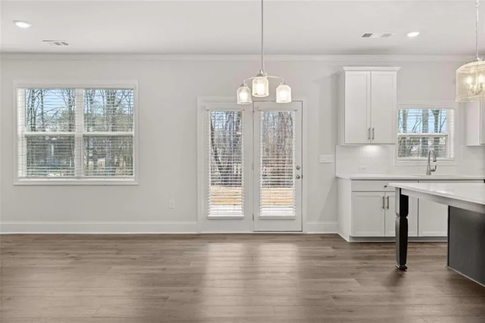 5270 Blue Bird Path Powder Springs, GA 30127