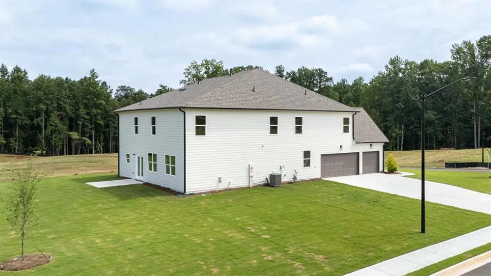 5270 Blue Bird Path Powder Springs, GA 30127