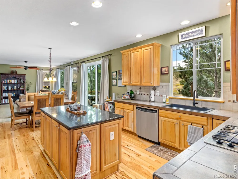 127 Eagle Valley Drive Lyons, CO 80540