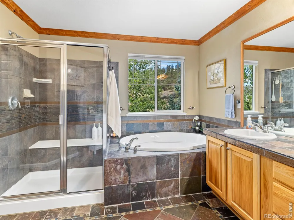 127 Eagle Valley Drive Lyons, CO 80540