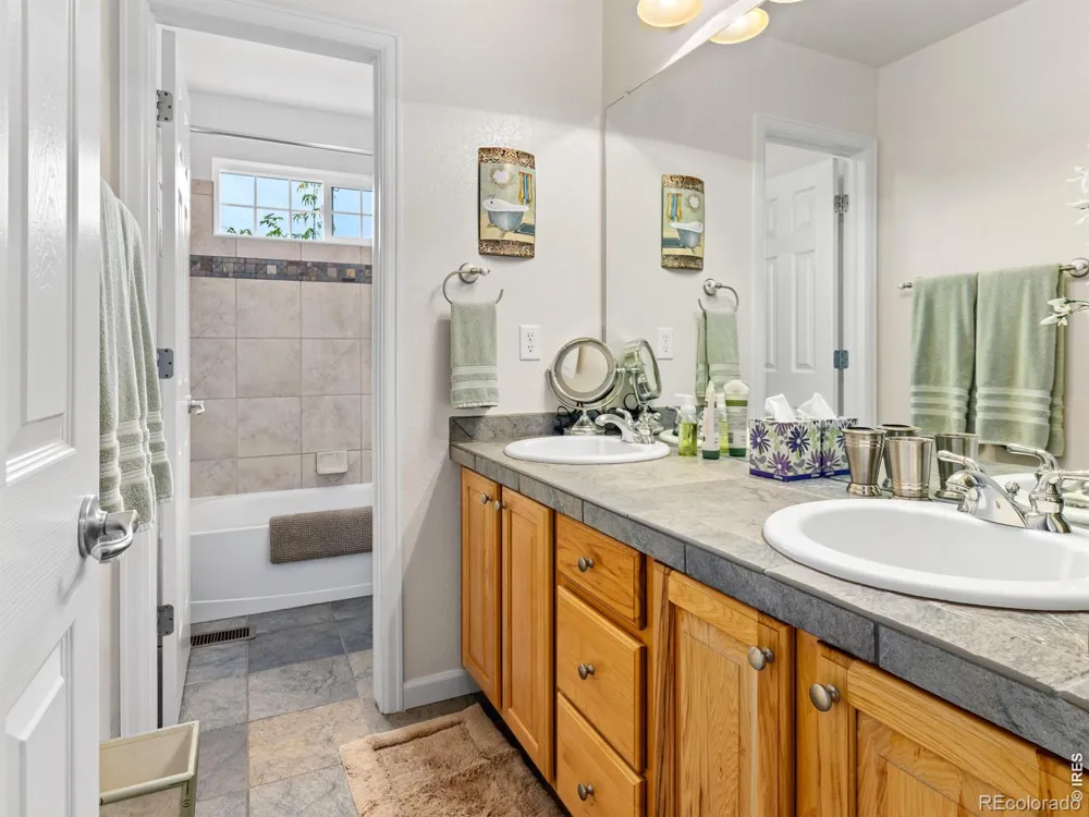 127 Eagle Valley Drive Lyons, CO 80540