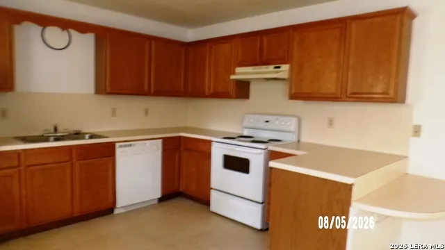 1703 S Washington Unit A7 Beeville, TX 78102