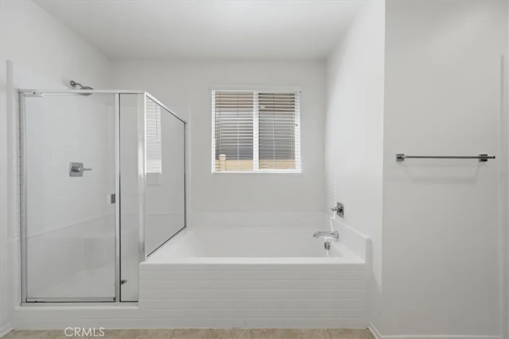 8660 Chester Avenue Hesperia, CA 92344
