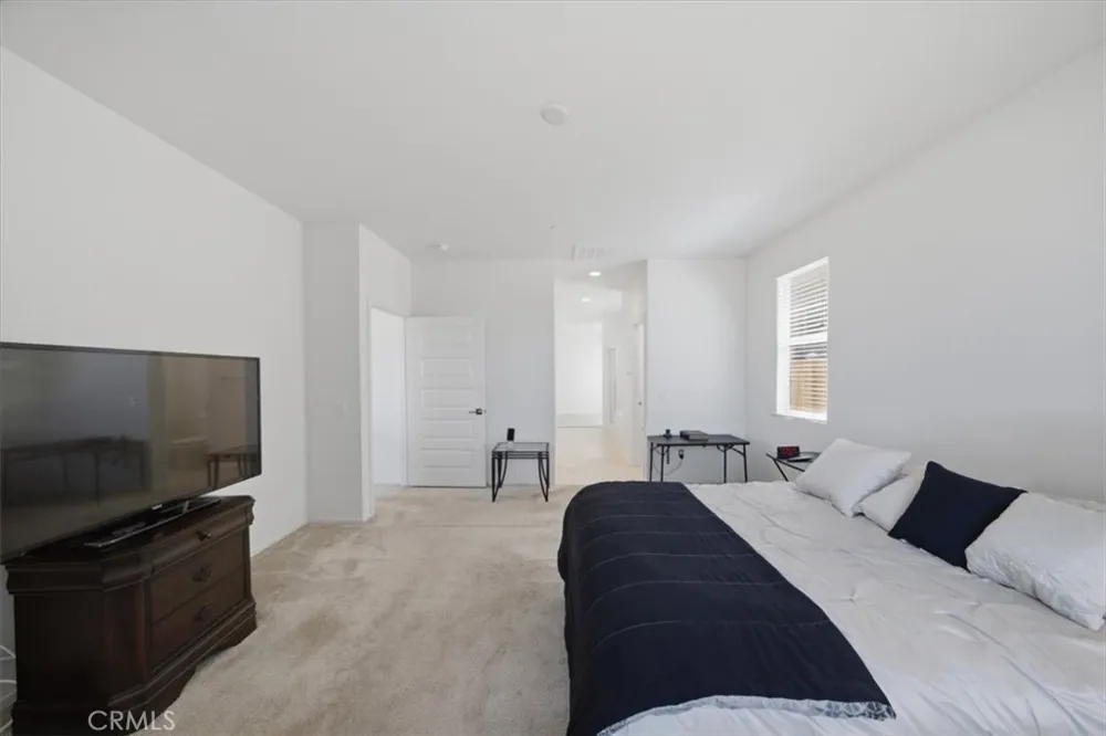 8660 Chester Avenue Hesperia, CA 92344