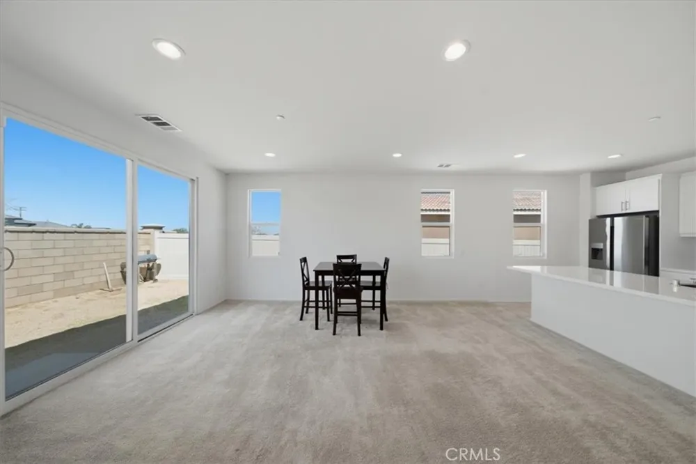 8660 Chester Avenue Hesperia, CA 92344