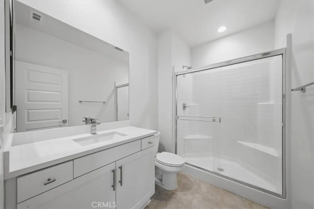8660 Chester Avenue Hesperia, CA 92344