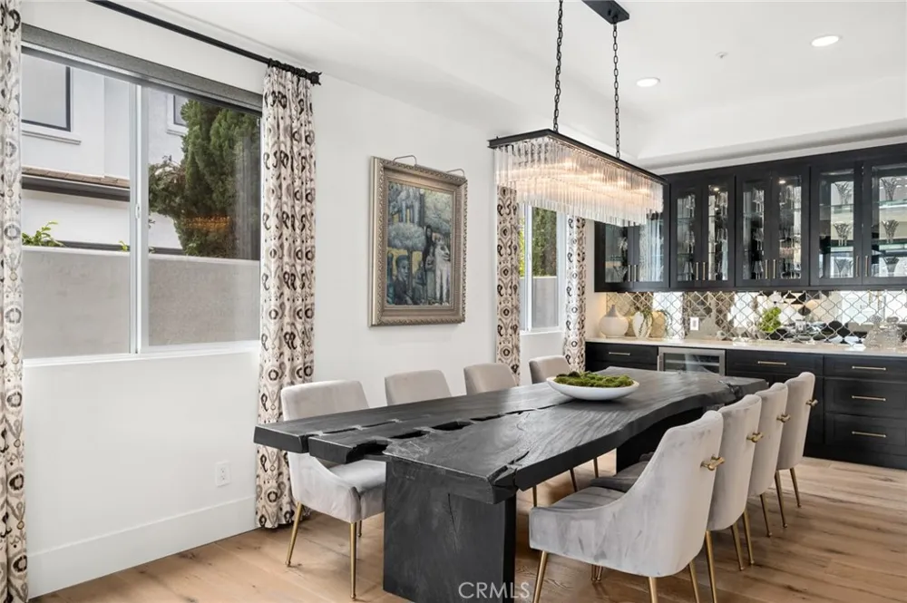 273 Mesa Costa Mesa, CA 92627