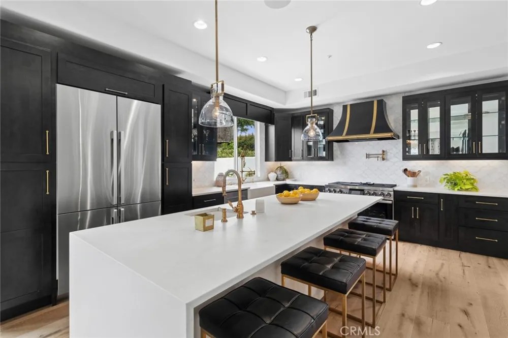 273 Mesa Costa Mesa, CA 92627
