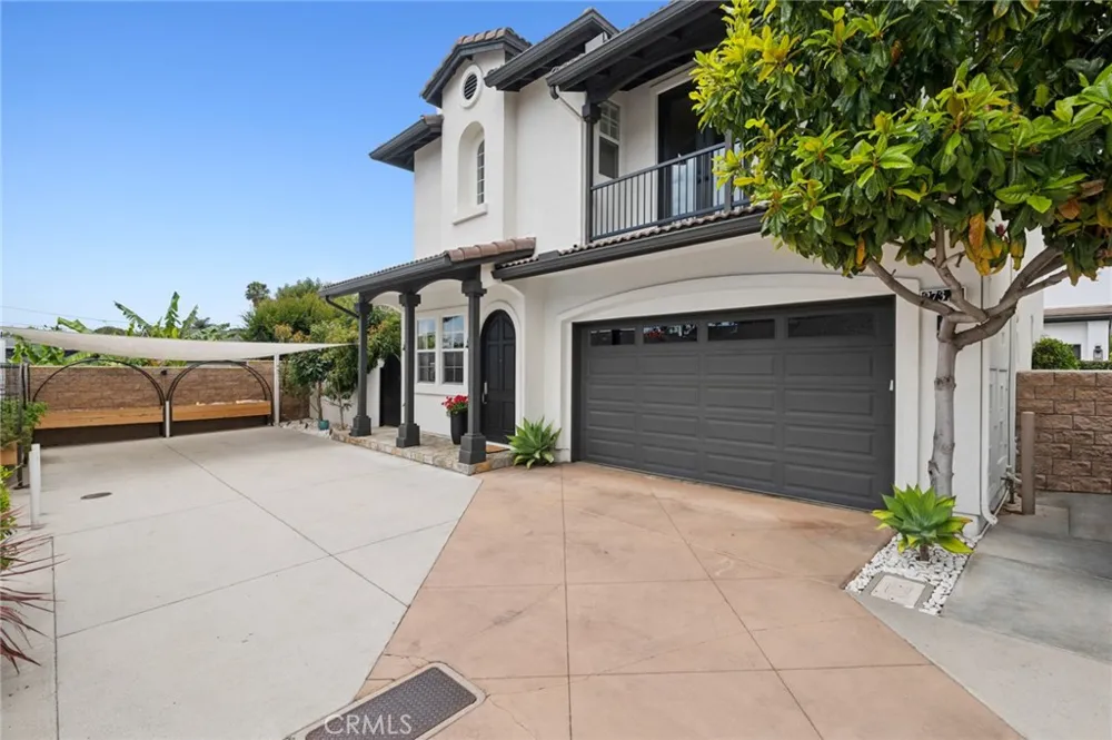 273 Mesa Costa Mesa, CA 92627