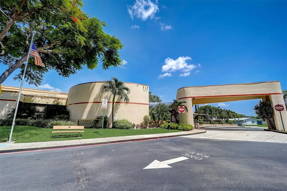 1651 NW 85th Ave Plantation, FL 33322