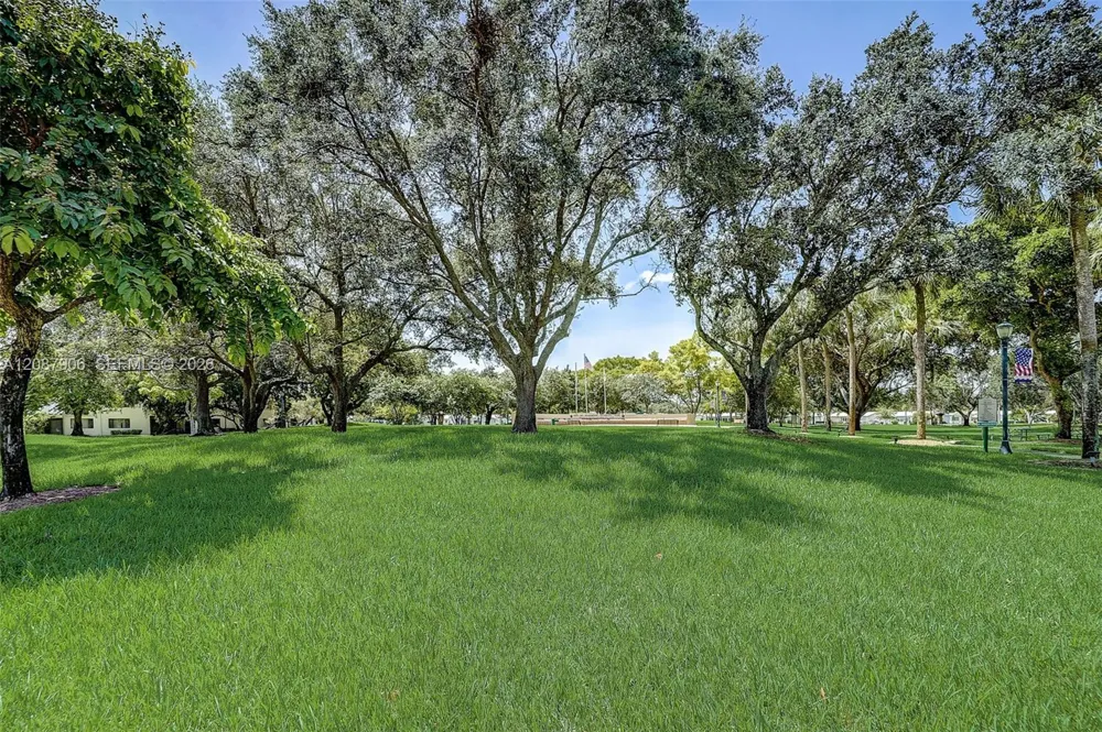 1651 NW 85th Ave Plantation, FL 33322