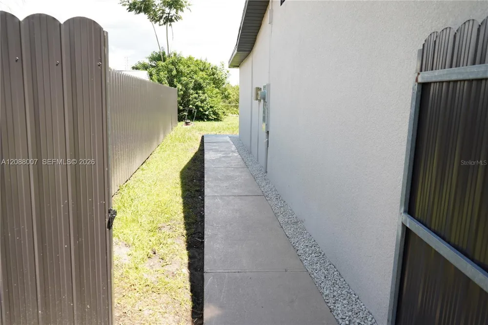 311 COUNTRY CLUB DR Other City - In The State Of Florida, FL 34677
