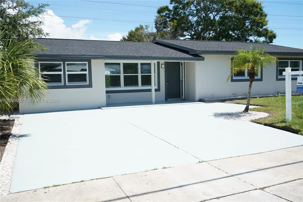 311 COUNTRY CLUB DR Other City - In The State Of Florida, FL 34677