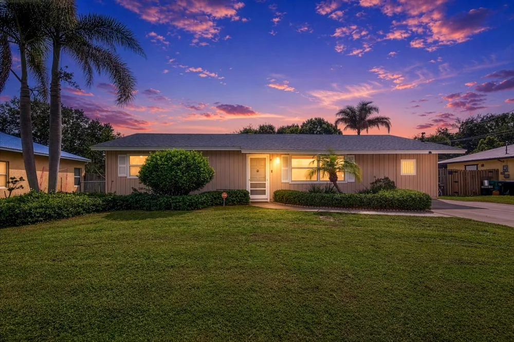 6004 Tangelo Drive Fort Pierce, FL 34982