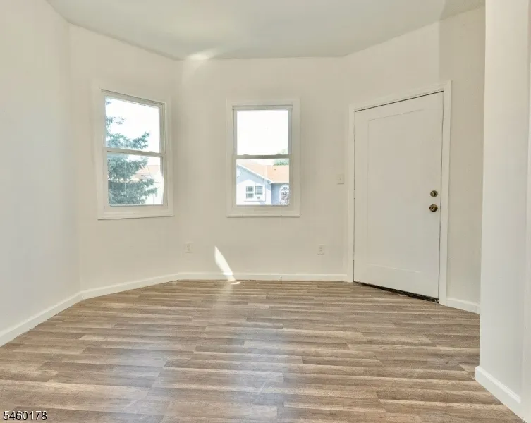 186 N 17th East Orange City, NJ 07017