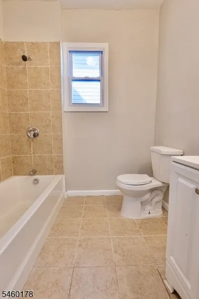 186 N 17th East Orange City, NJ 07017