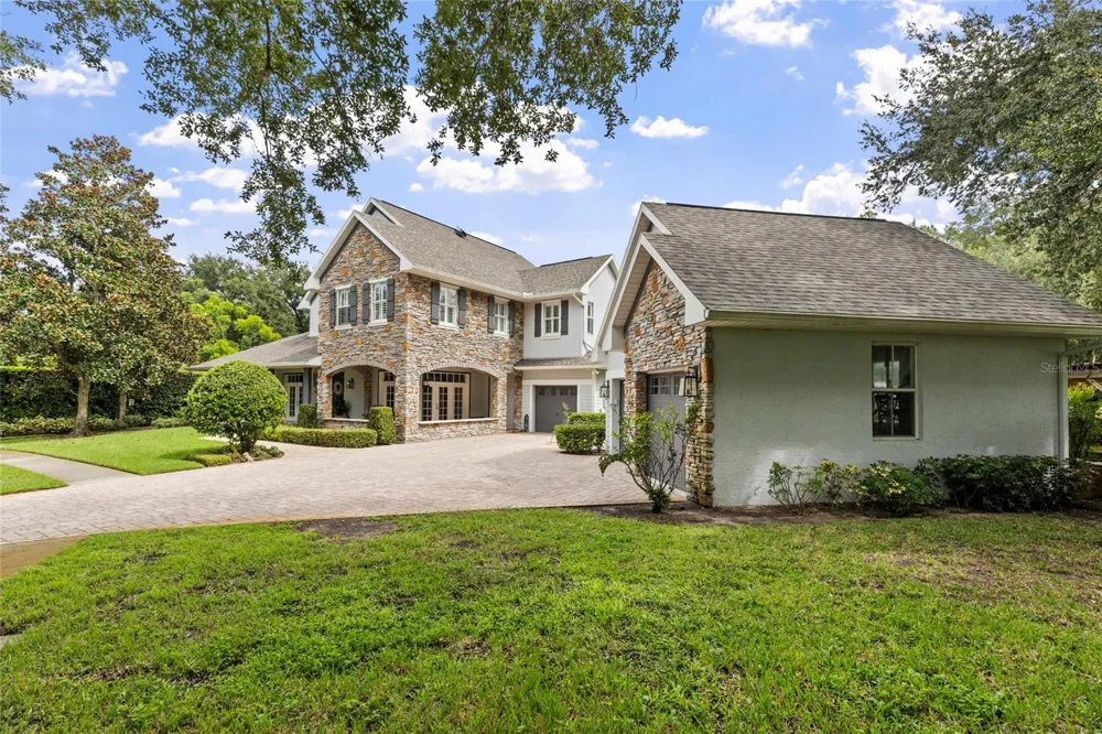 19601 EAGLE CREST DRIVE Lutz, FL 33549