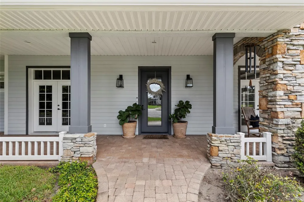 19601 EAGLE CREST DRIVE Lutz, FL 33549