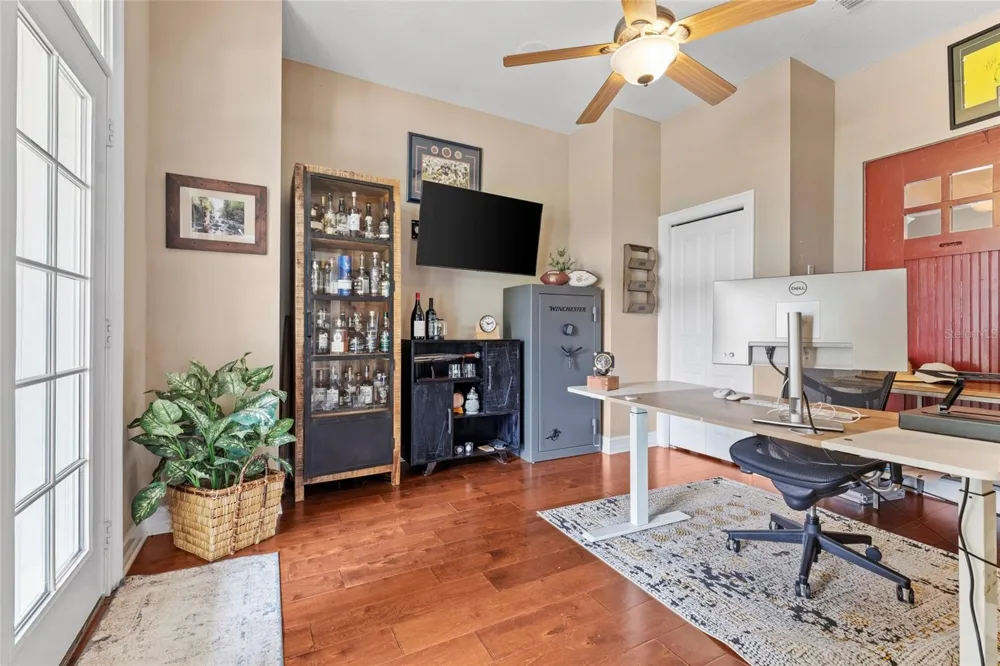 19601 EAGLE CREST DRIVE Lutz, FL 33549
