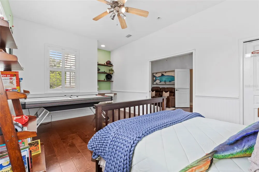 19601 EAGLE CREST DRIVE Lutz, FL 33549