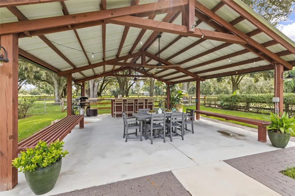 19601 EAGLE CREST DRIVE Lutz, FL 33549