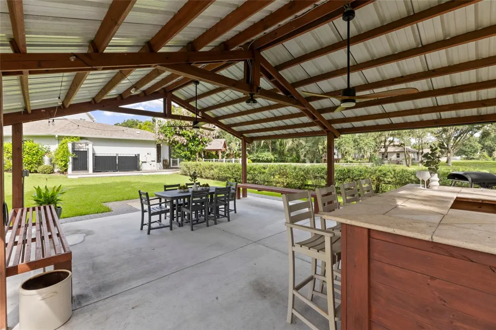 19601 EAGLE CREST DRIVE Lutz, FL 33549
