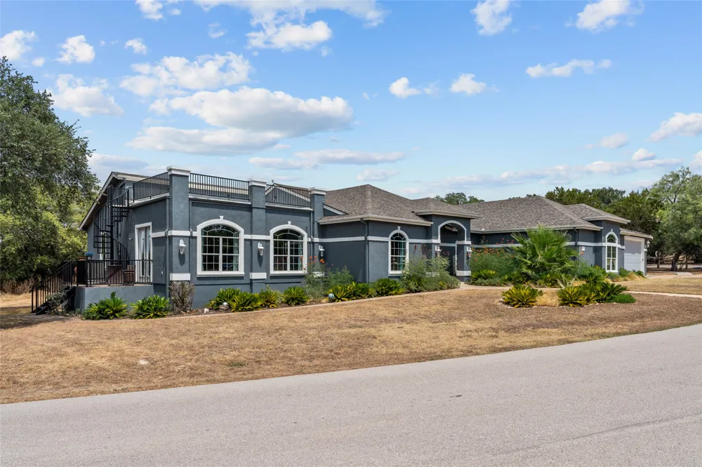21508 Lake Park Drive Lago Vista, TX 78645