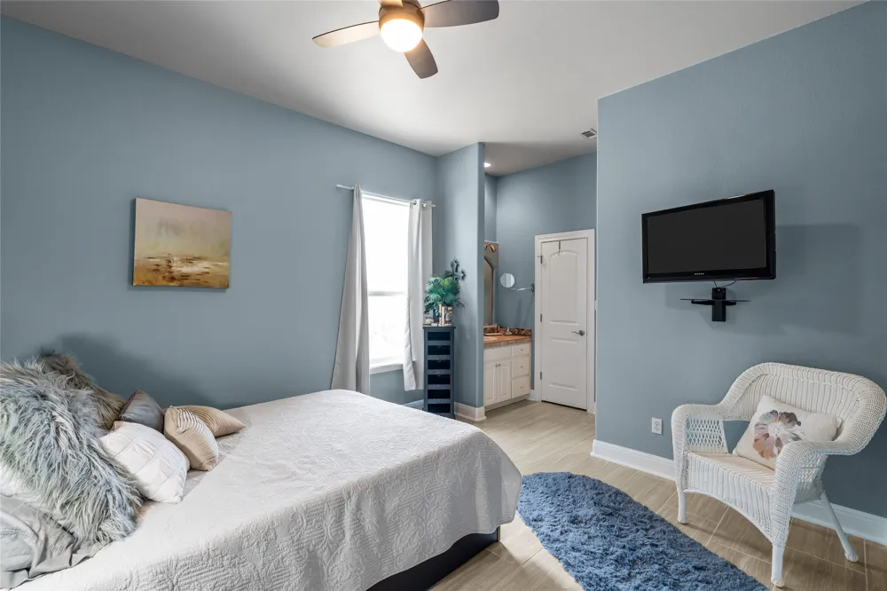 21508 Lake Park Drive Lago Vista, TX 78645
