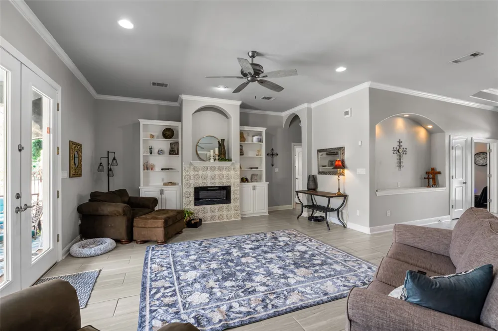 21508 Lake Park Drive Lago Vista, TX 78645