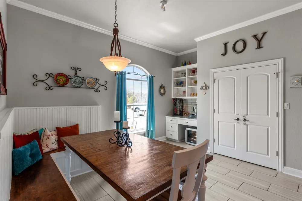 21508 Lake Park Drive Lago Vista, TX 78645