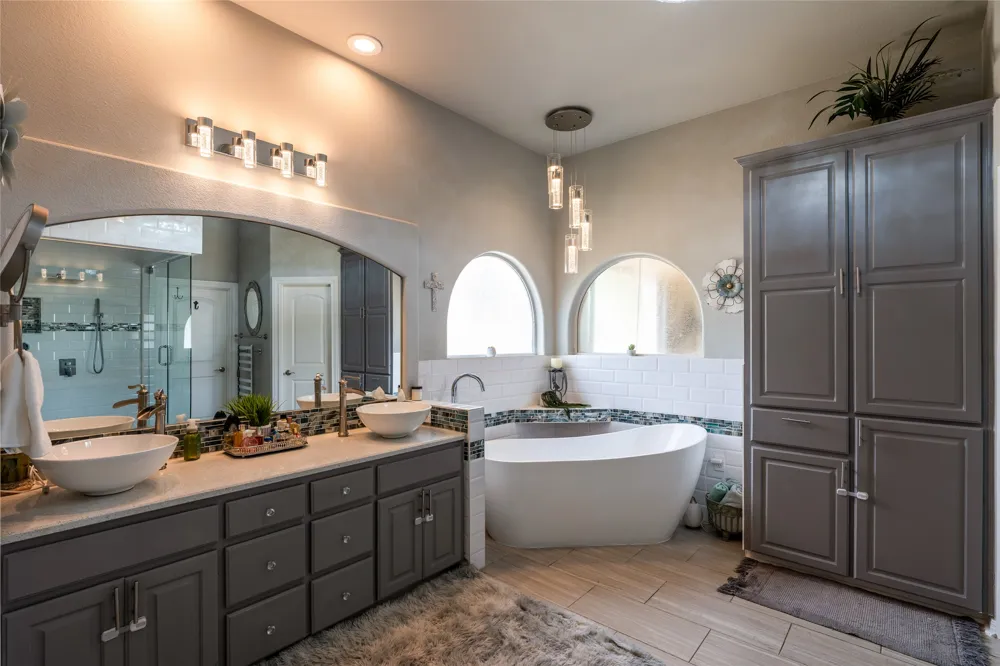 21508 Lake Park Drive Lago Vista, TX 78645
