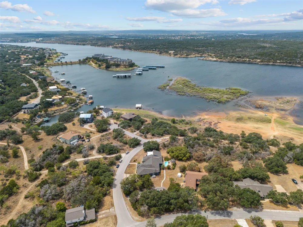 21508 Lake Park Drive Lago Vista, TX 78645