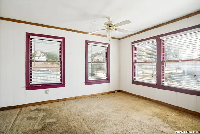 608 Tivy St Kerrville, TX 78028