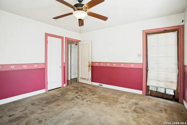 608 Tivy St Kerrville, TX 78028