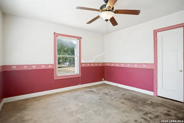 608 Tivy St Kerrville, TX 78028