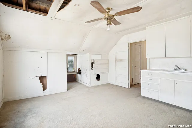 608 Tivy St Kerrville, TX 78028