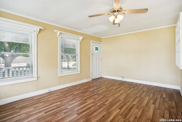608 Tivy St Kerrville, TX 78028