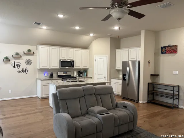 27915 LOKAYA FLS Boerne, TX 78015