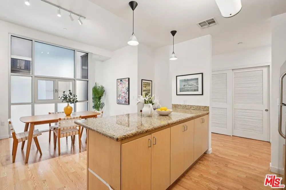 630 W 6th Street #505 Los Angeles, CA 90017