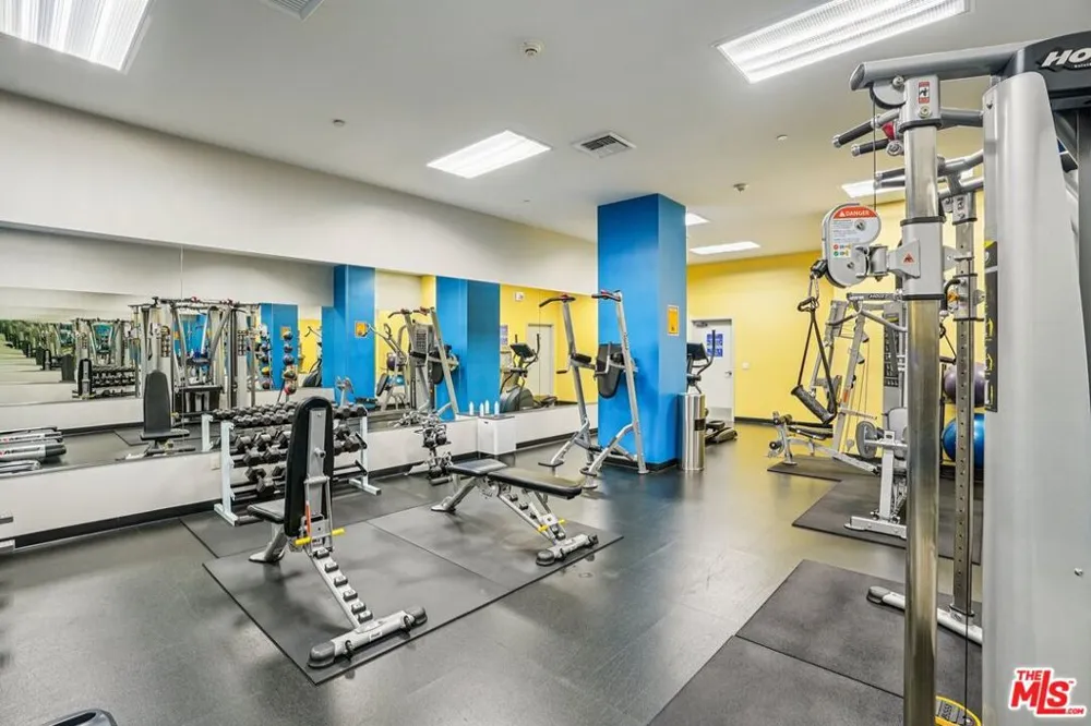 630 W 6th Street #505 Los Angeles, CA 90017