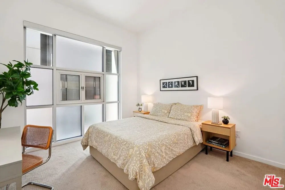 630 W 6th Street #505 Los Angeles, CA 90017